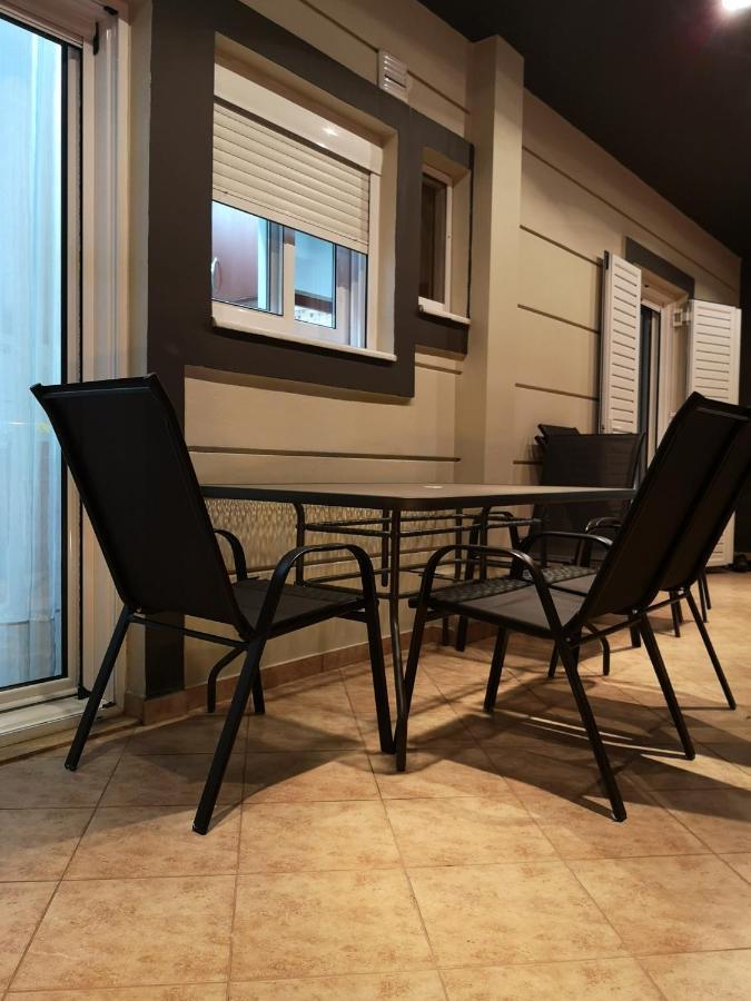 Ecco Apartments I 纳弗帕克托斯 外观 照片