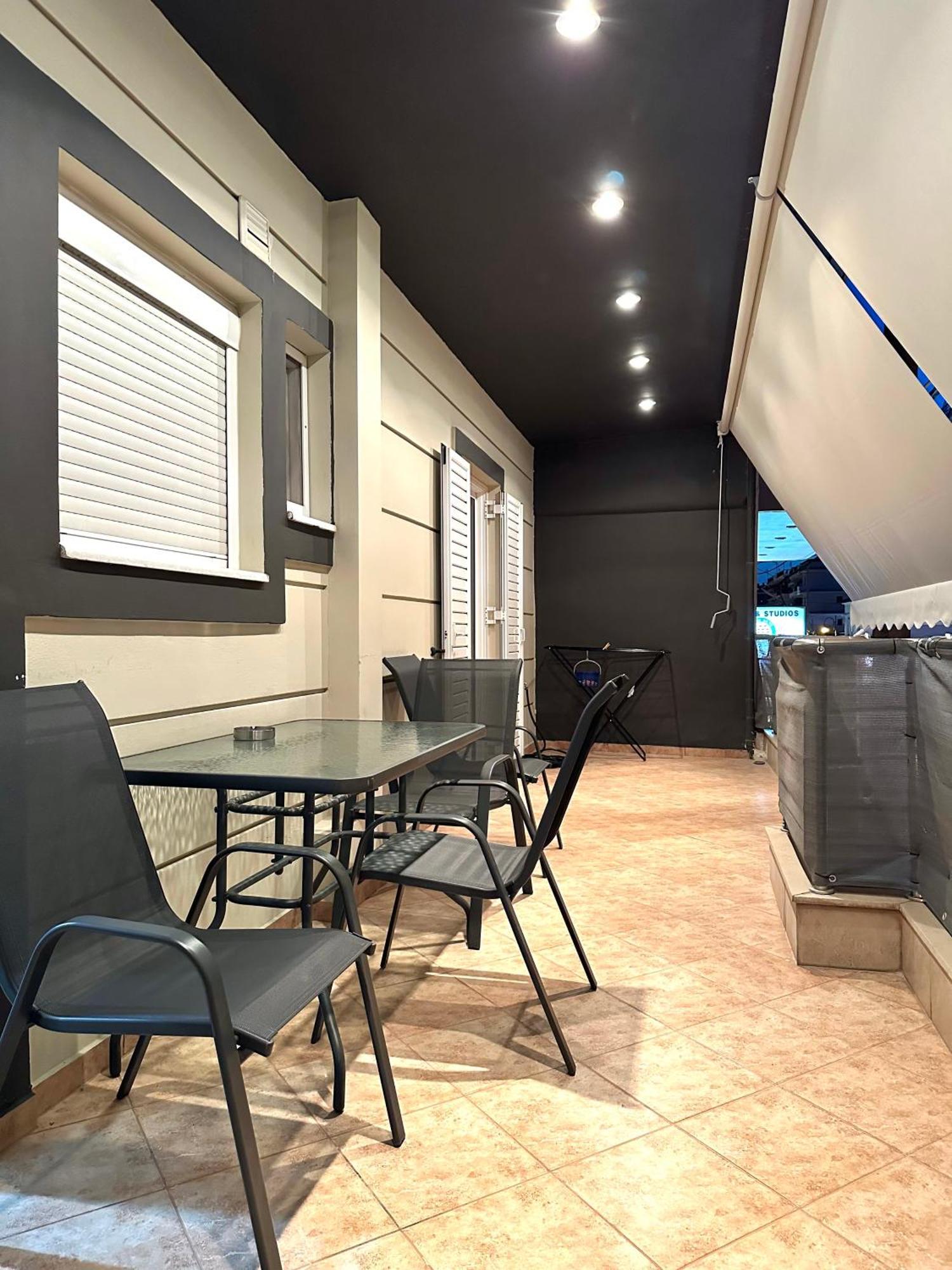 Ecco Apartments I 纳弗帕克托斯 外观 照片
